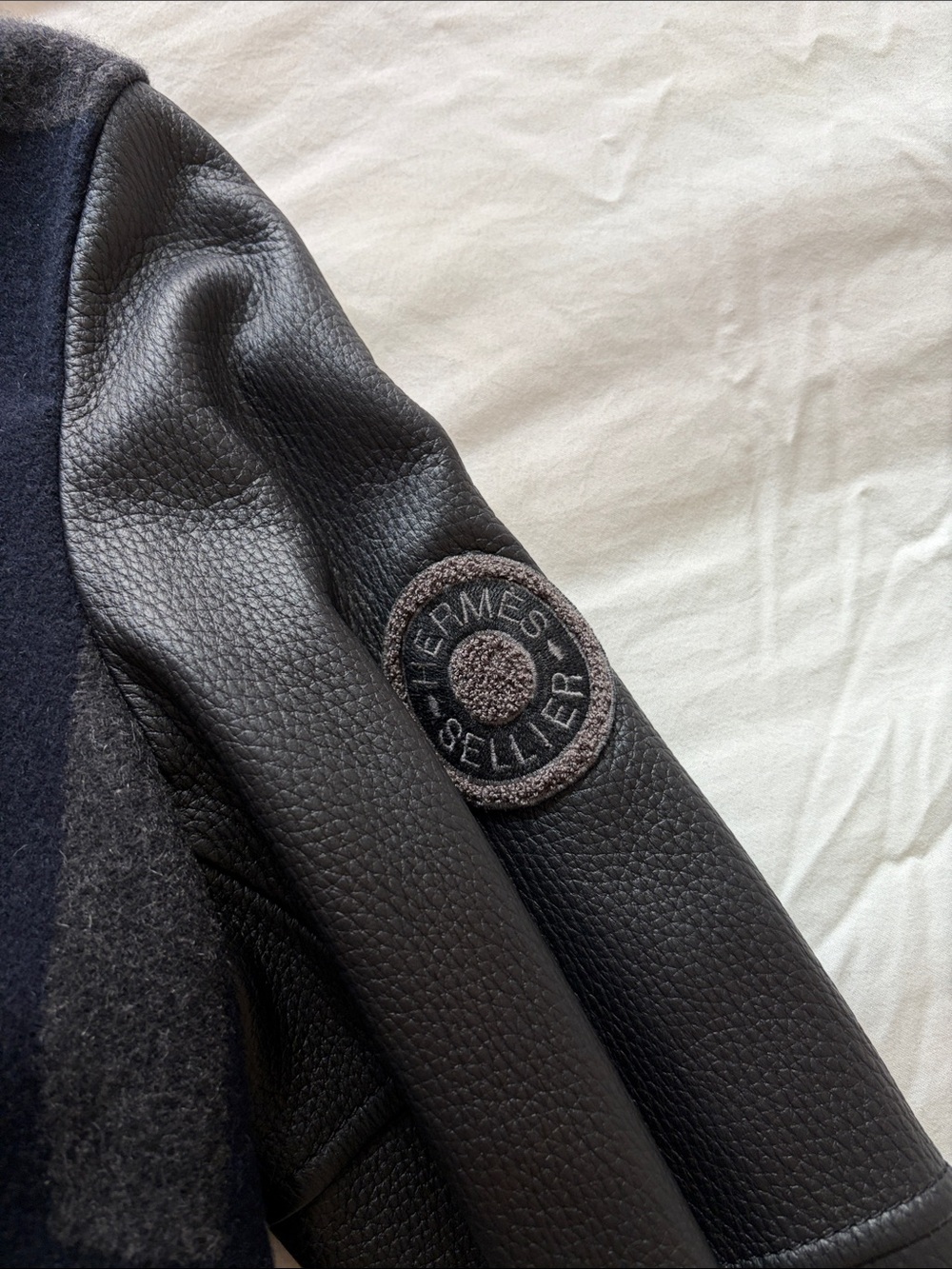 Hermès Navy and Black leathers and cashmere Bomber Jacket - Picture 6 of 9